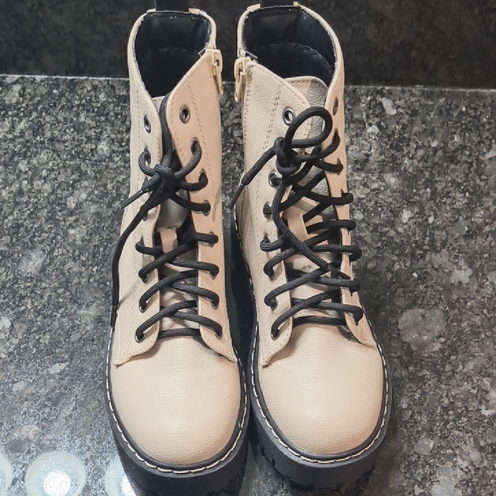 Sincerely Jules Cream and Black Combat Boots